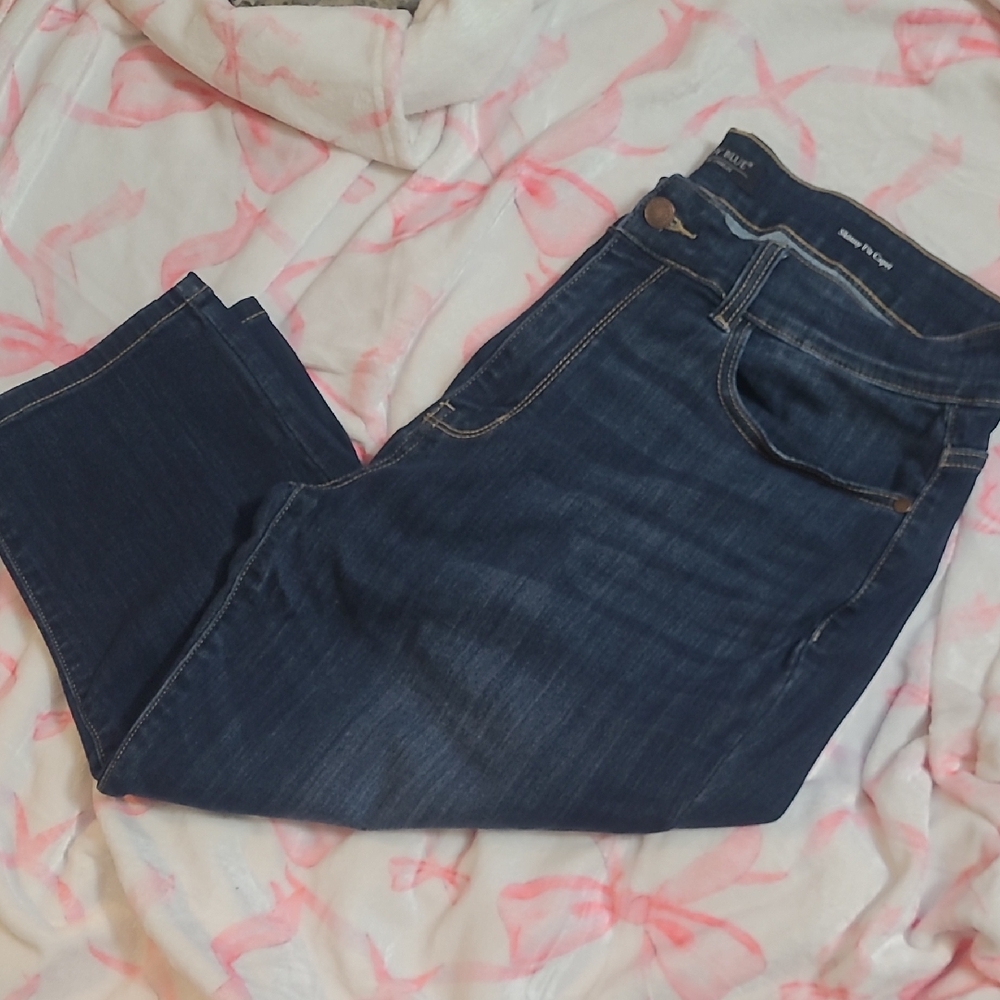 Judy Blue Women's Dark Blue Jeans Skinny Fit Capri